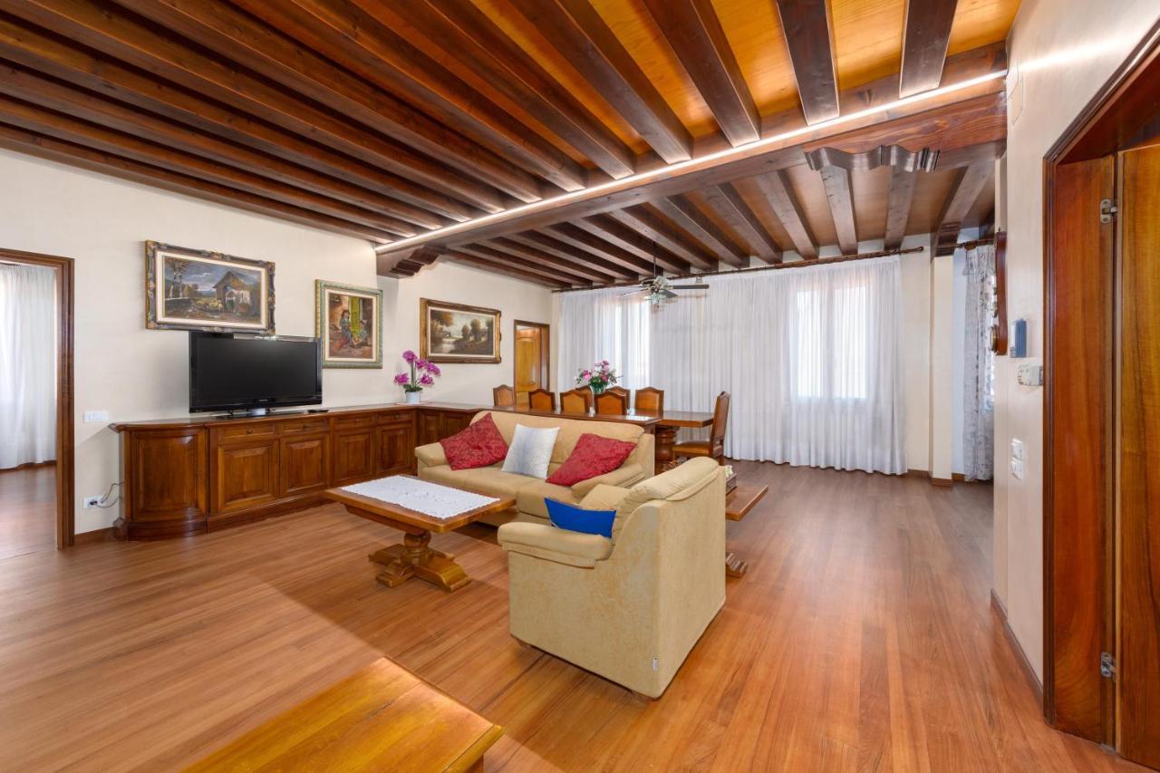 Apartament Giulia House Wenecja Zewnętrze zdjęcie