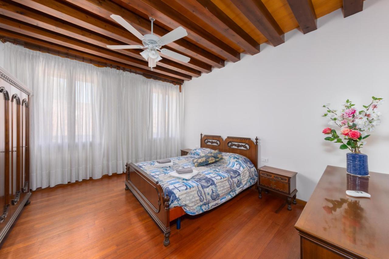 Apartament Giulia House Wenecja Zewnętrze zdjęcie