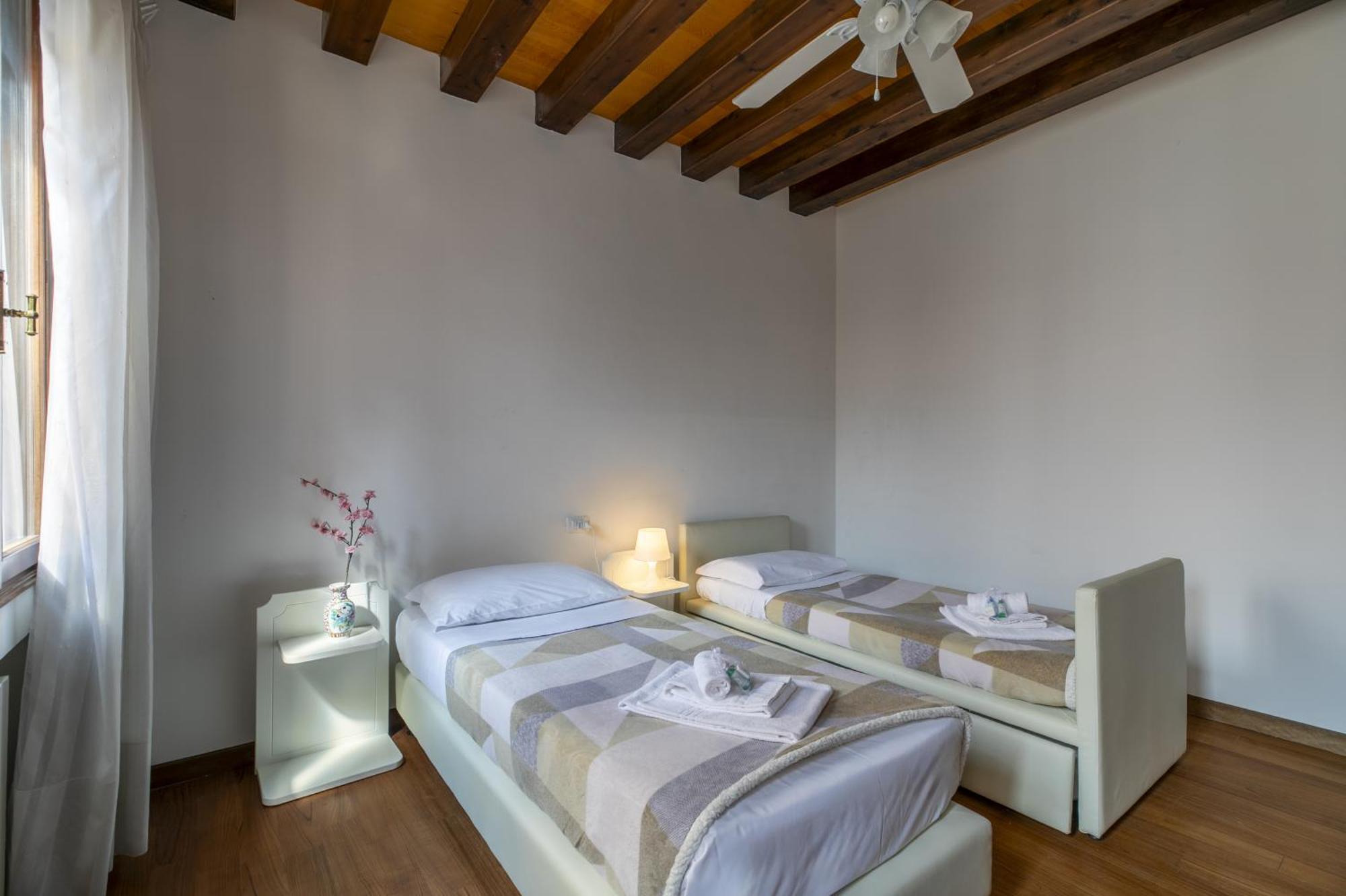 Apartament Giulia House Wenecja Zewnętrze zdjęcie